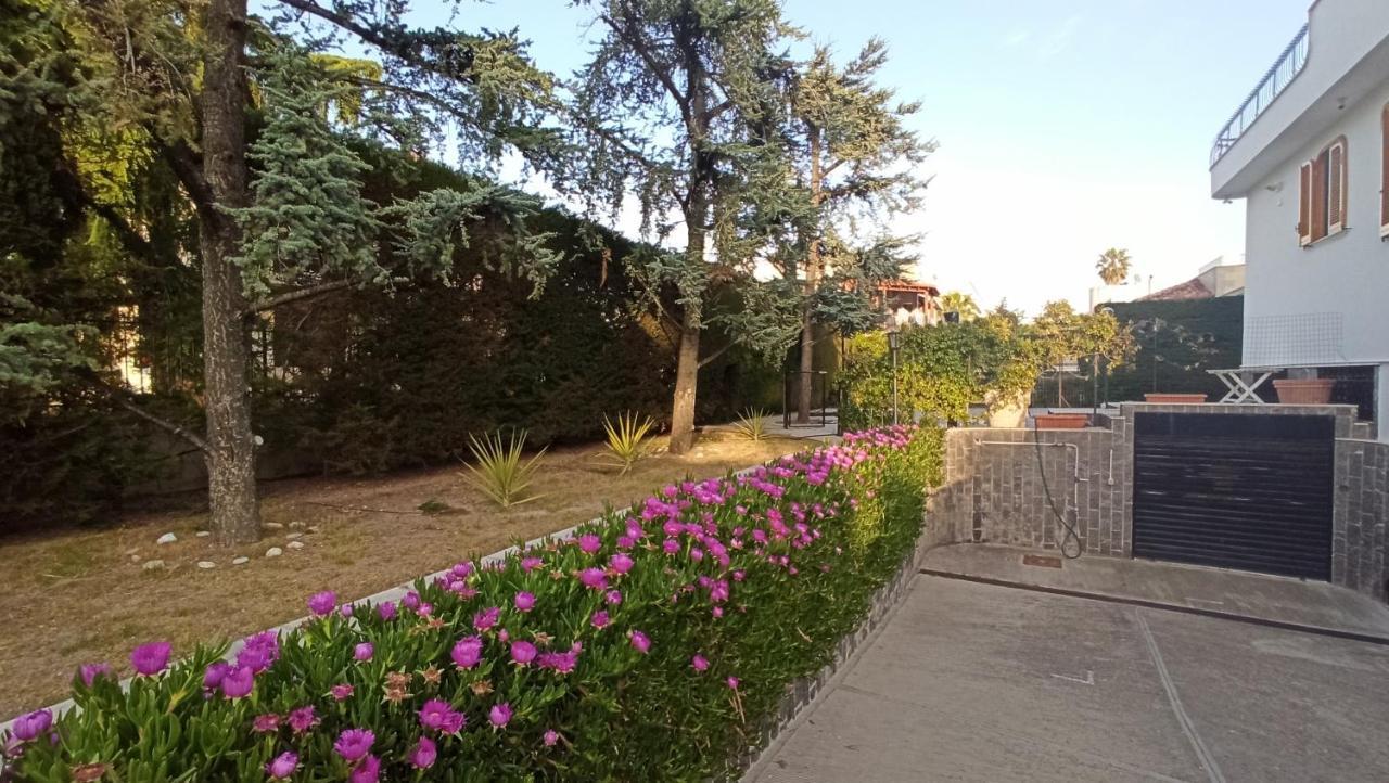 Villa Mary Trani Buitenkant foto